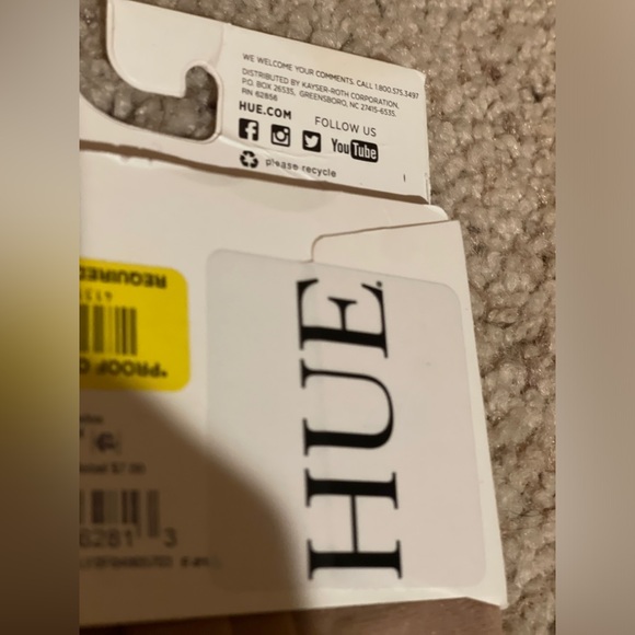 Hue Anklet Sheer Natural Sock - Picture 5 of 8